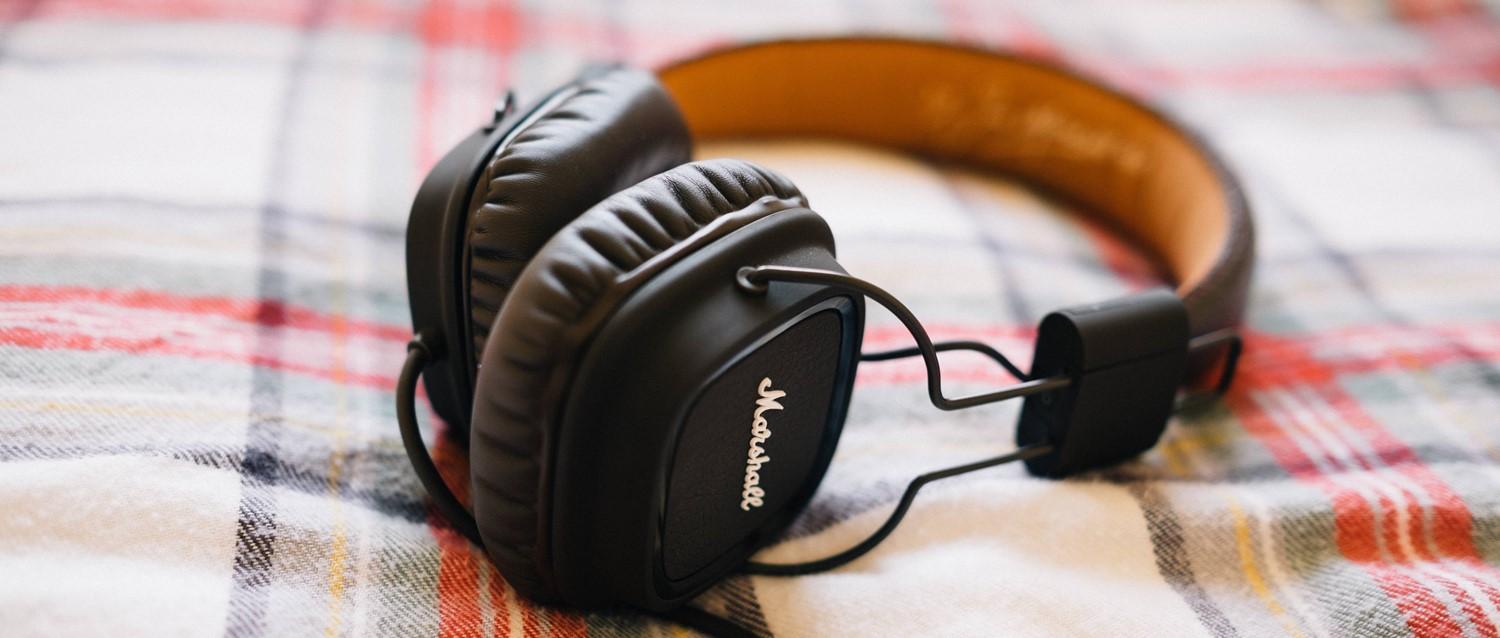 Does tinnitus lead to hearing loss?