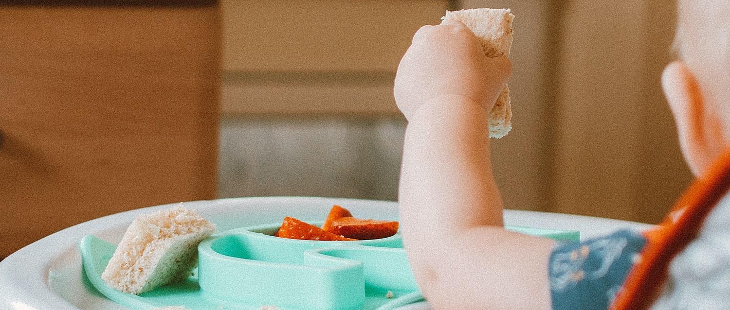 How to wean a baby with a cow's milk allergy