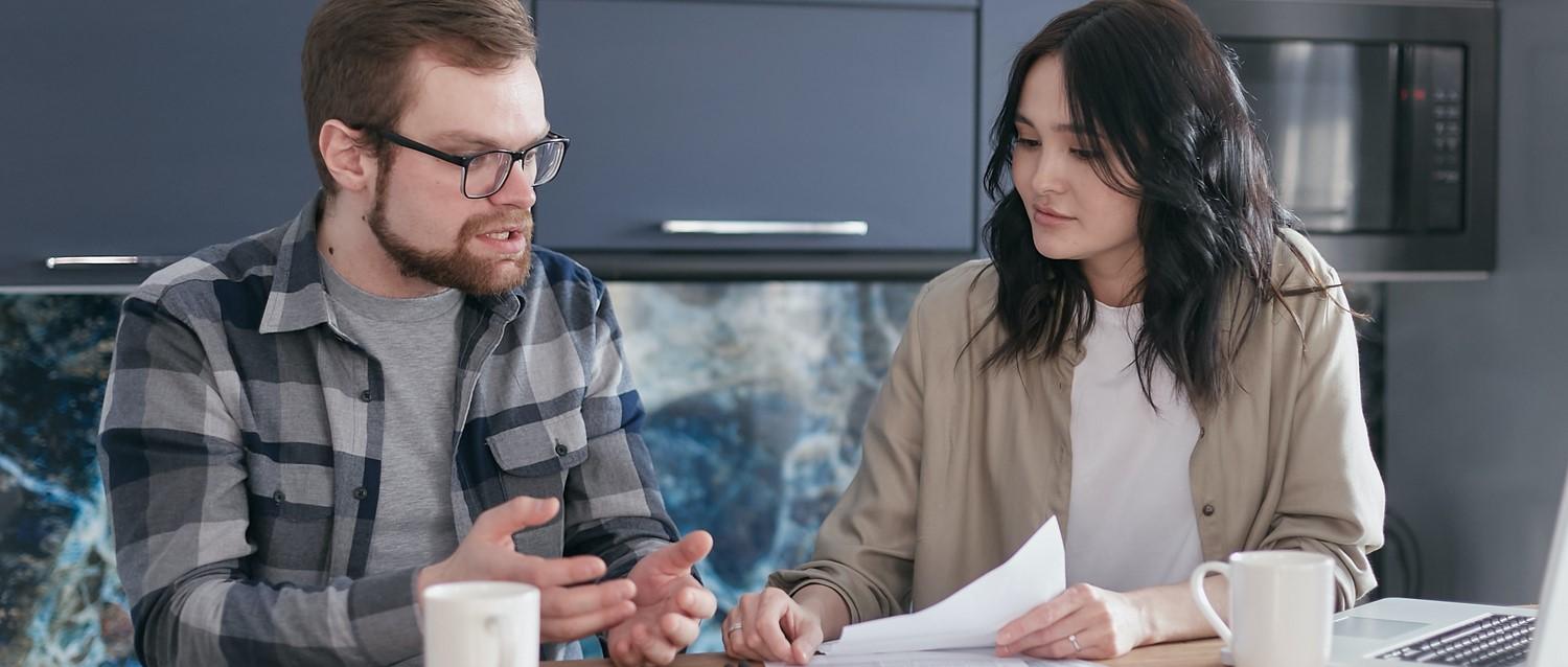 how to deal with money issues in relationships